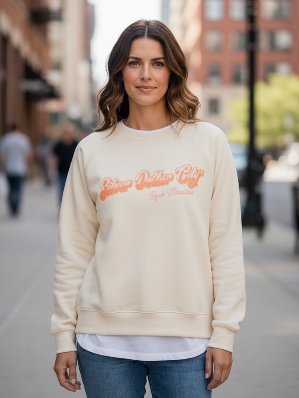 Silver Dollar City Cream Crewneck Sweatshirt